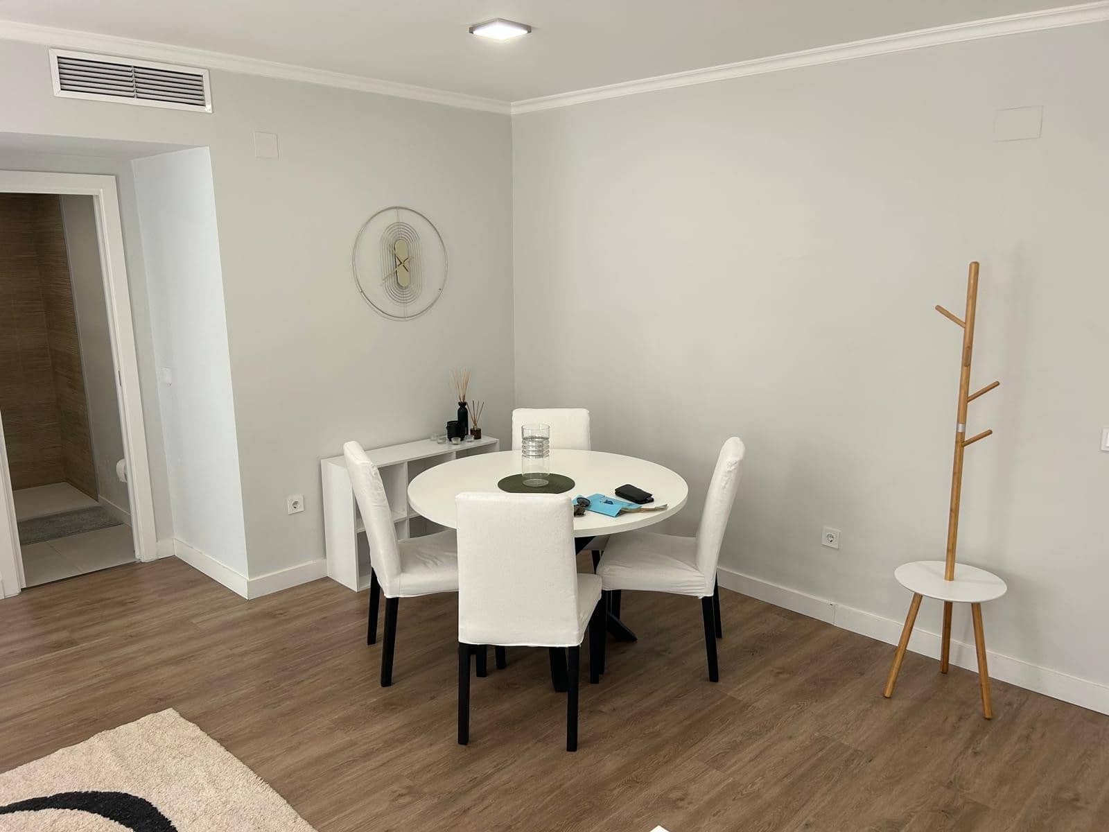 Appartement de 1 chambre à louer à Marbella avec piscine - 1 700 € (Ref: 9005169)