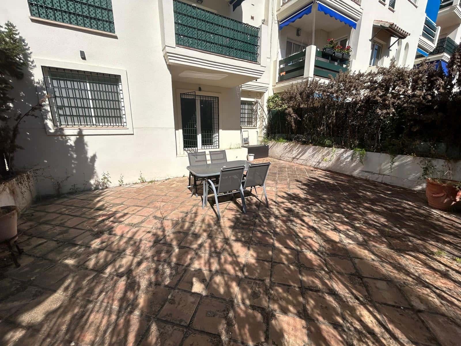 Appartement de 1 chambre à louer à Marbella avec piscine - 1 700 € (Ref: 9005169)