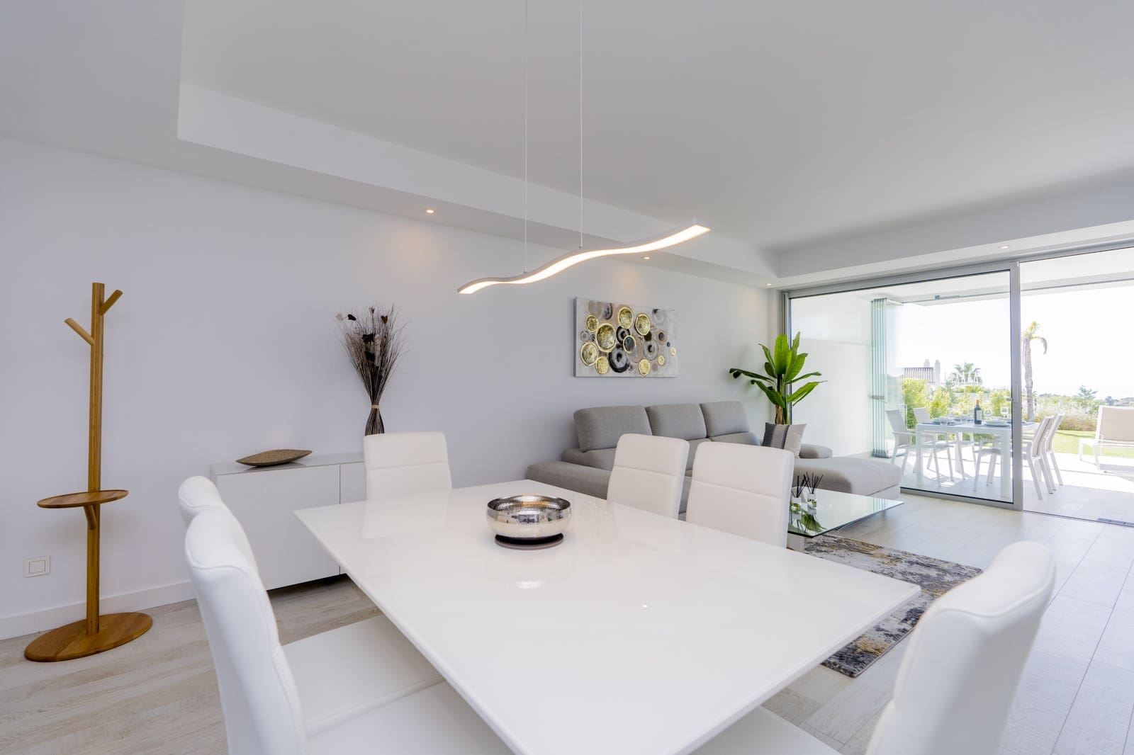 2 soverom Leilighet til salgs i Casares med svømmebasseng garasje - € 569 000 (Ref: 9005170)