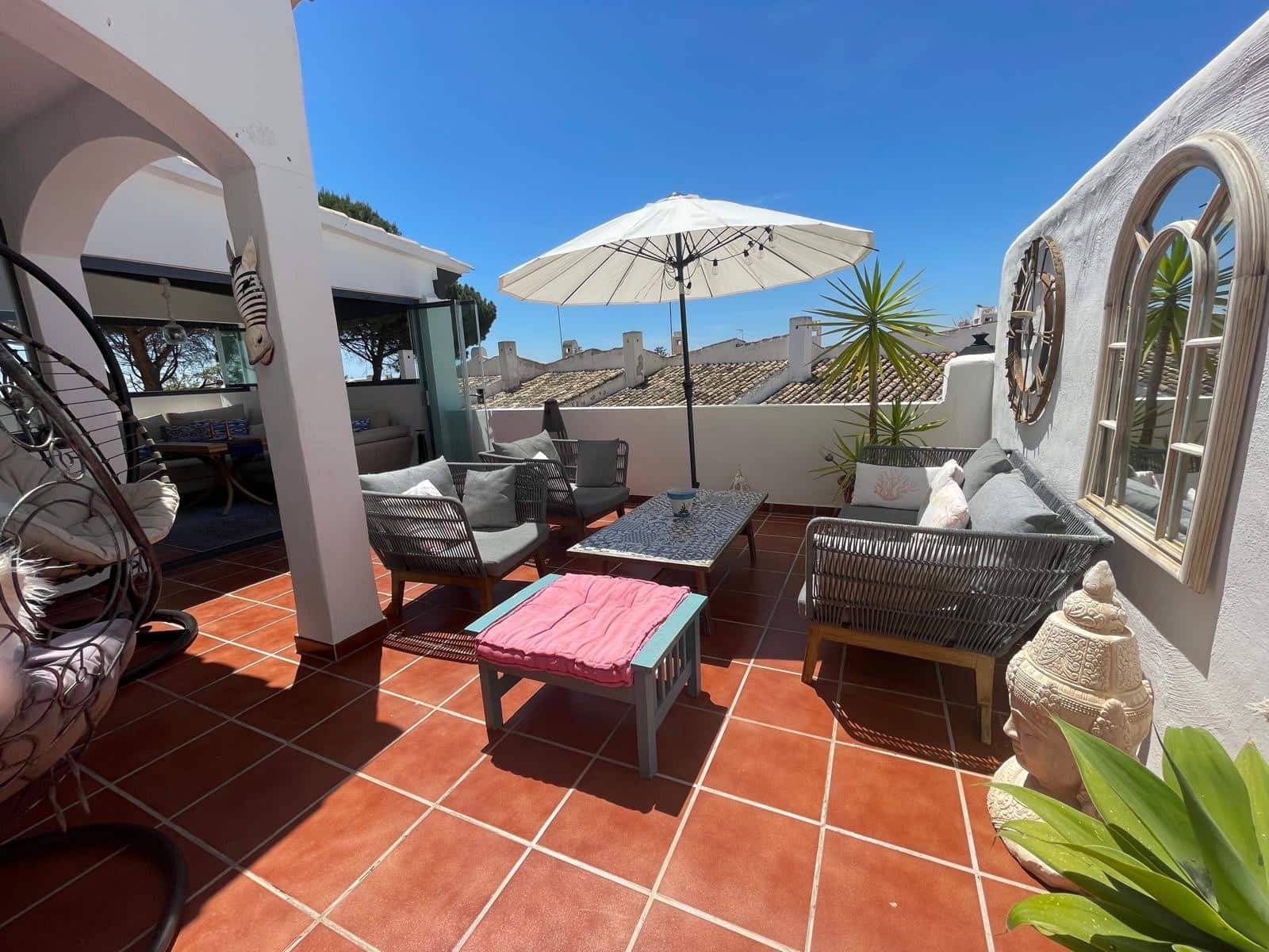 2 chambre Appartement à vendre à Estepona avec piscine garage - 530 000 € (Ref: 9014405)