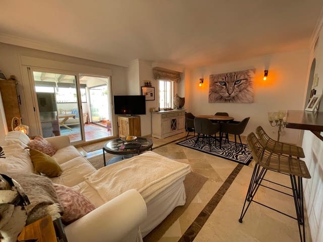 2 makuuhuone Huoneisto myytävänä paikassa Bahía Dorada, Estepona mukana uima-altaan 
autotalli - 530 000 € (Ref: 9014405)