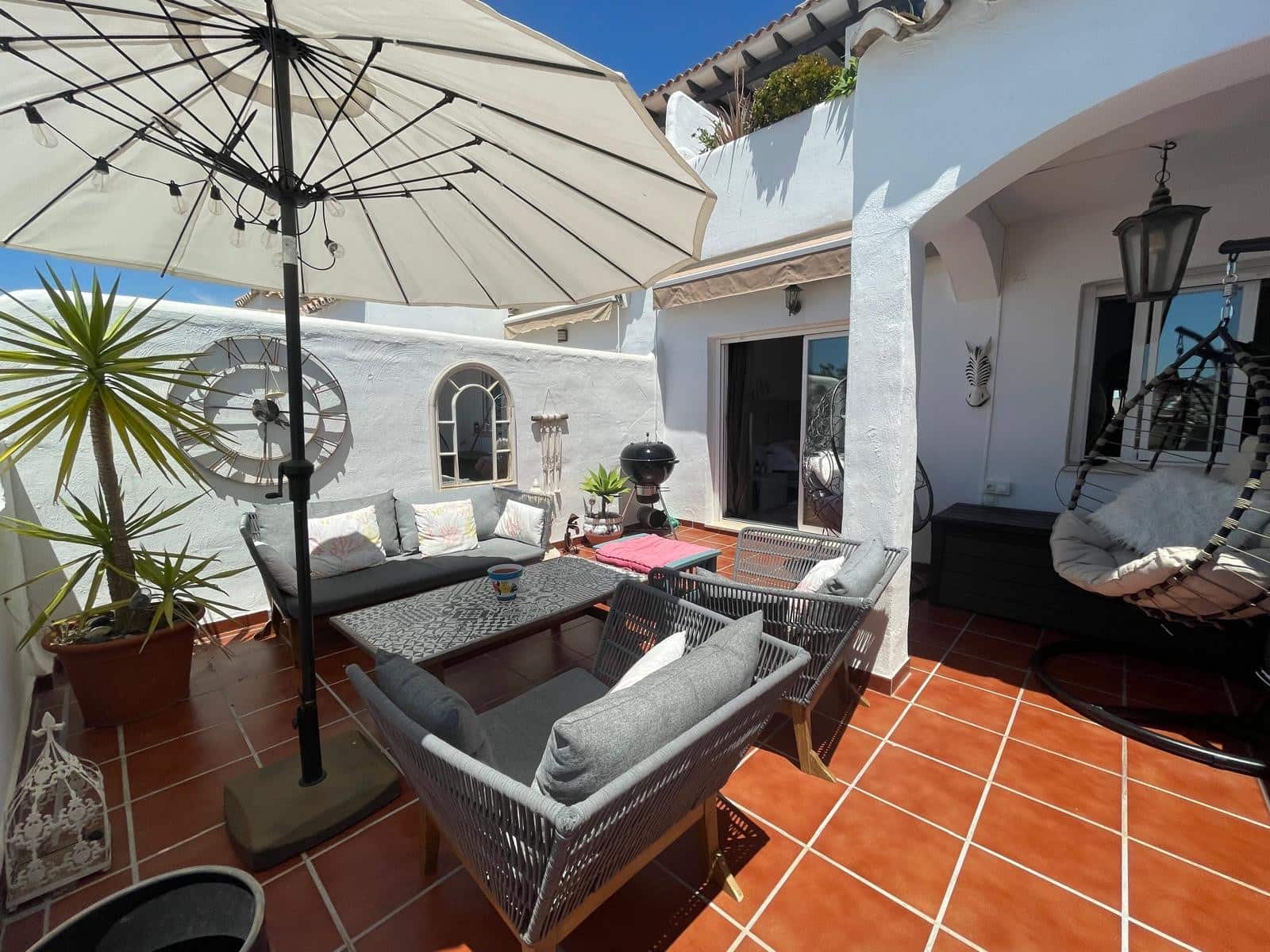 2 makuuhuone Huoneisto myytävänä paikassa Estepona mukana uima-altaan 
autotalli - 530 000 € (Ref: 9014405)