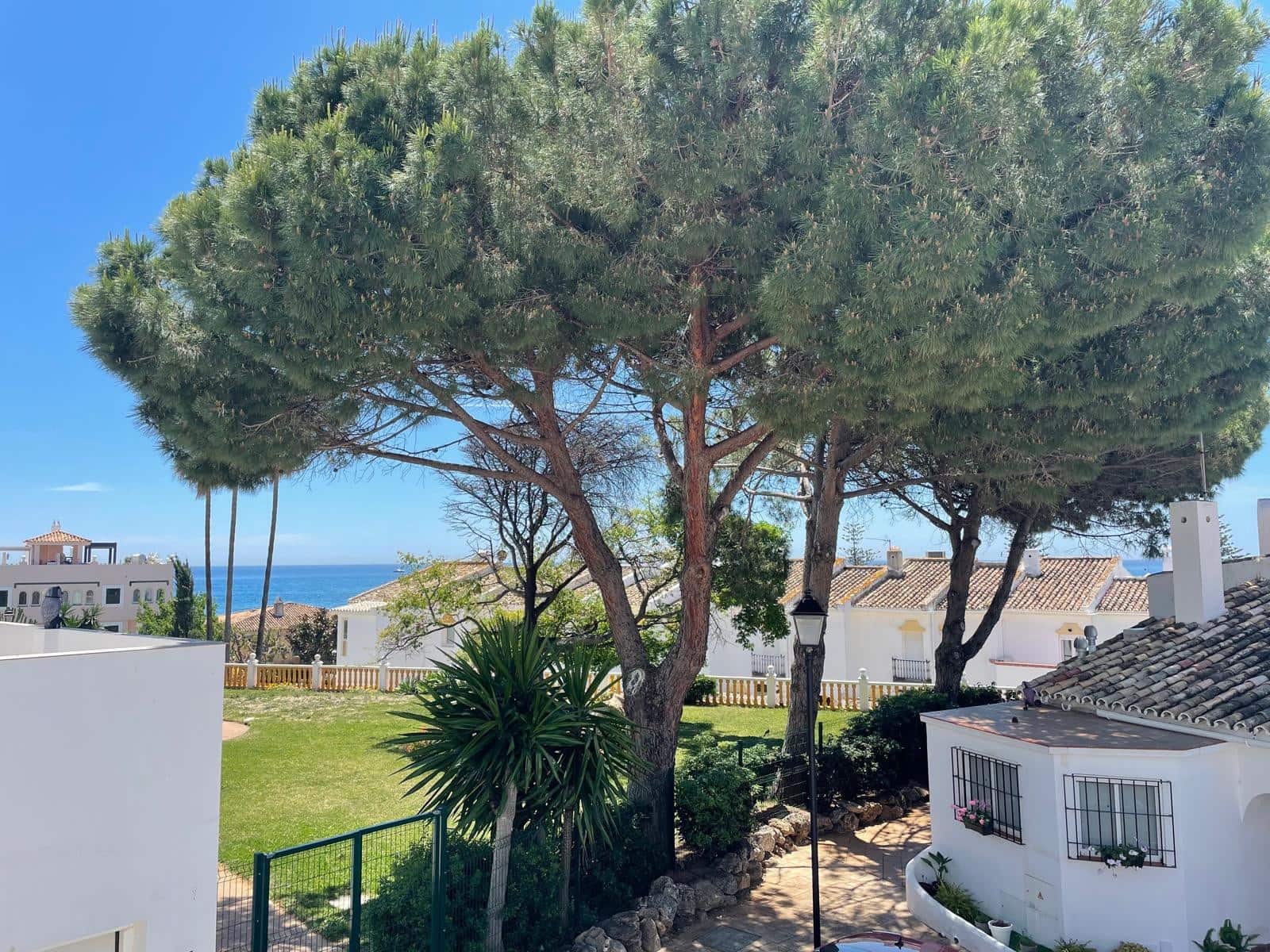 2 makuuhuone Huoneisto myytävänä paikassa Estepona mukana uima-altaan 
autotalli - 530 000 € (Ref: 9014405)