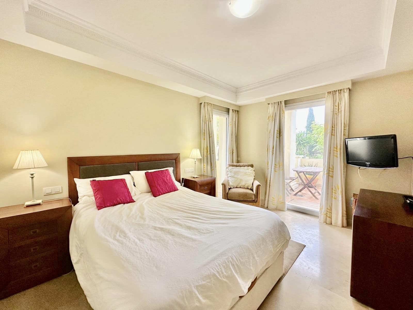 2 Zimmer Apartment zu verkaufen in Casares mit Pool Garage - 375.000 € (Ref: 9029417)