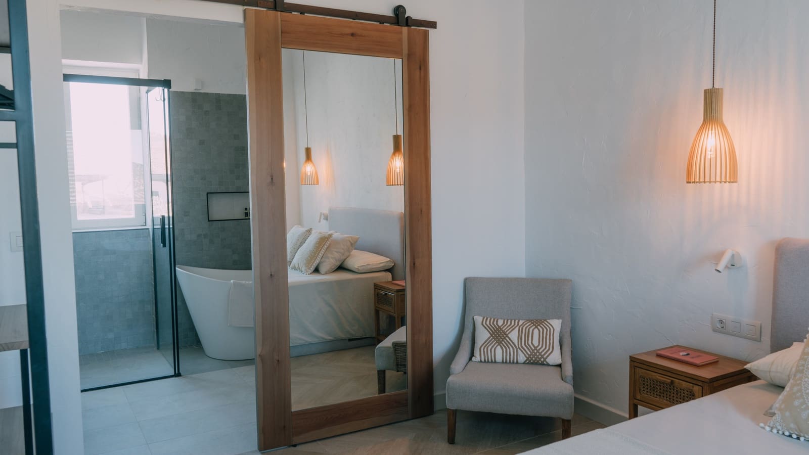 5 bedroom Finca/Country House for sale in Ardales with pool garage - € 6,000,000 (Ref: 9102802)