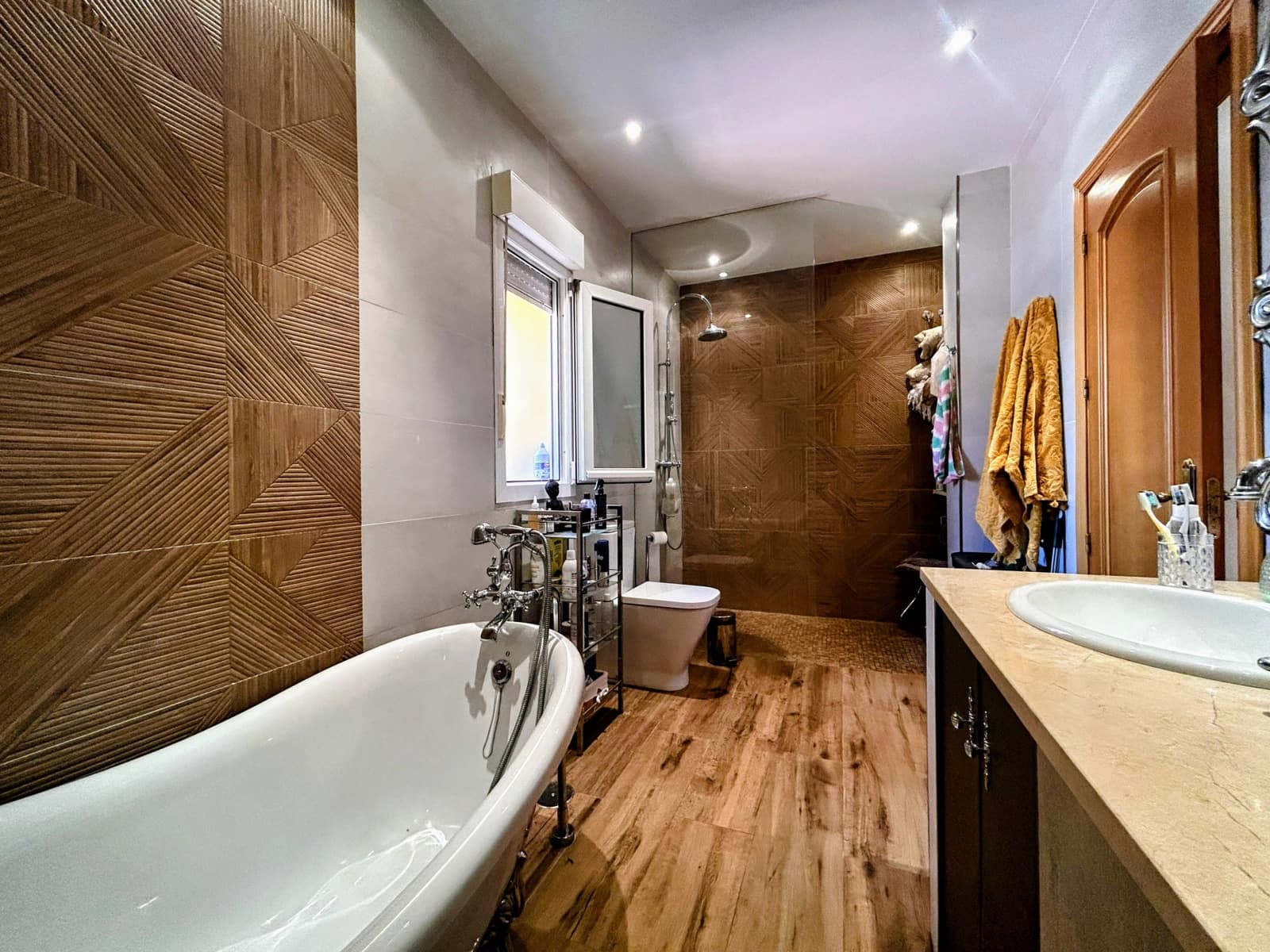 3 soverom Villa til salgs i La Duquesa / Puerto de la Duquesa med svømmebasseng garasje - € 960 000 (Ref: 9102803)