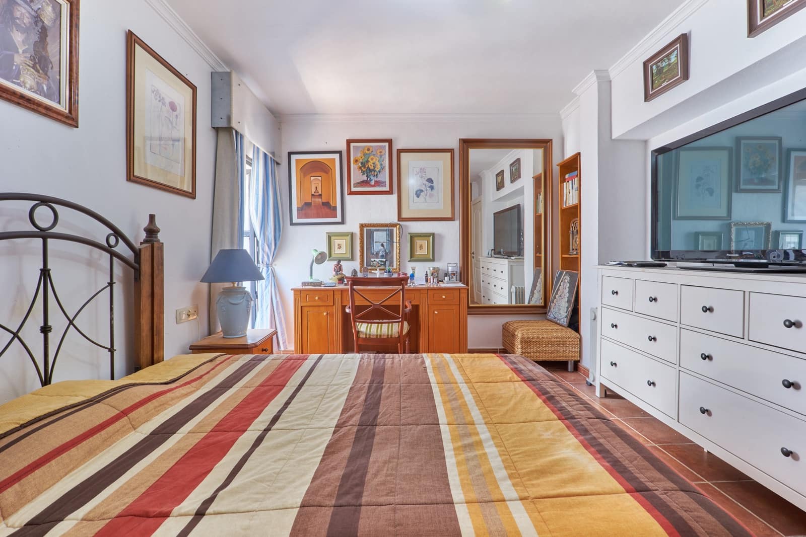 7 soveværelse Hotel til salg i Marbella - € 1.200.000 (Ref: 9108561)