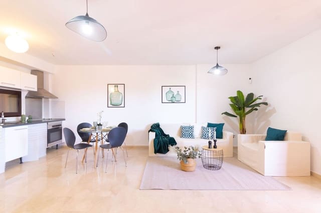 2 chambre Appartement à vendre à Puerto de Estepona, Estepona avec piscine garage - 340 000 € (Ref: 9136978)