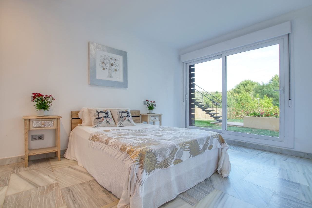 4 soverom Villa til salgs i Benahavis med svømmebasseng garasje - € 679 000 (Ref: 9159339)