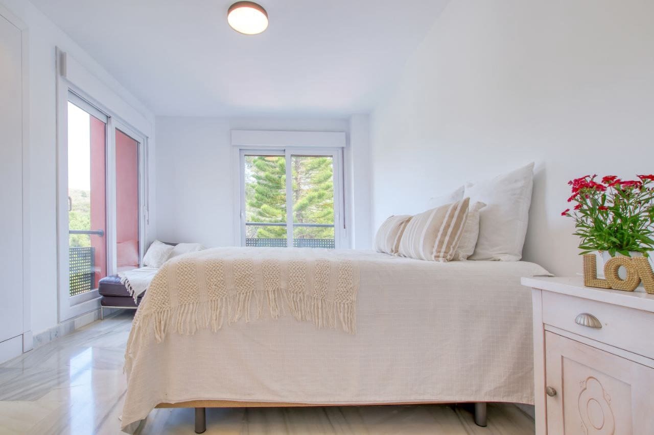 4 soverom Villa til salgs i Benahavis med svømmebasseng garasje - € 679 000 (Ref: 9159339)