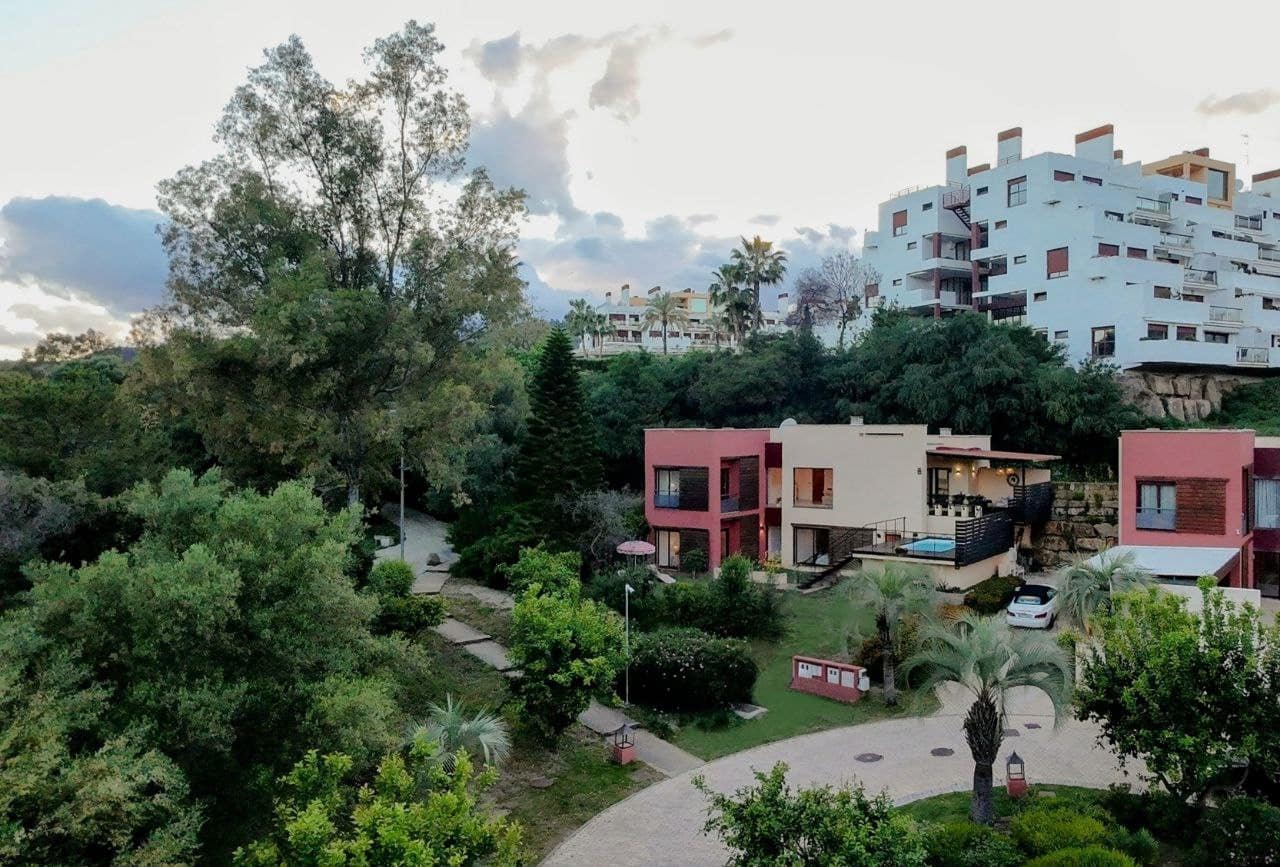 4 soverom Villa til salgs i Benahavis med svømmebasseng garasje - € 679 000 (Ref: 9159339)