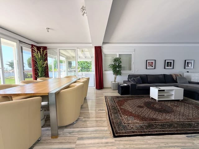 3 sypialnia Willa na sprzedaż w San Pedro de Alcántara Pueblo, Marbella z basenem garażem - 1 350 000 € (Ref: 9160898)