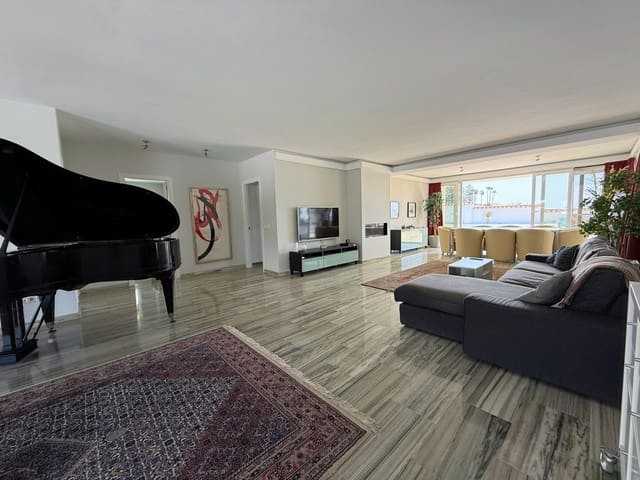 3 sypialnia Willa na sprzedaż w San Pedro de Alcántara Pueblo, Marbella z basenem garażem - 1 350 000 € (Ref: 9160898)