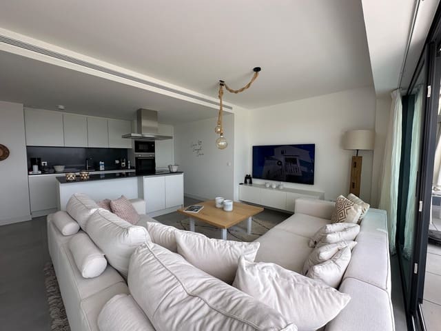 3 bedroom Apartment for rent in La Concha - Resina Golf, Estepona with pool garage - € 3,000 (Ref: 9162154)