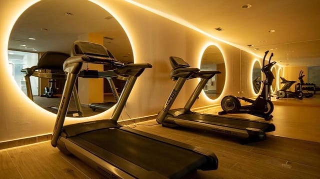 3 slaapkamer Appartement te huur in La Concha - Resina Golf, Estepona met zwembad garage - € 3.000 (Ref: 9163629)