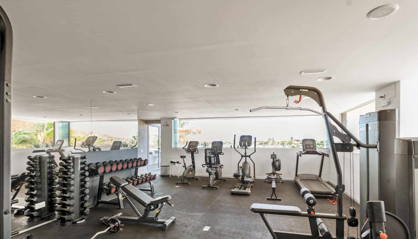 2 sypialnia Penthouse na sprzedaż w Casares z basenem garażem - 610 000 € (Ref: 9204400)