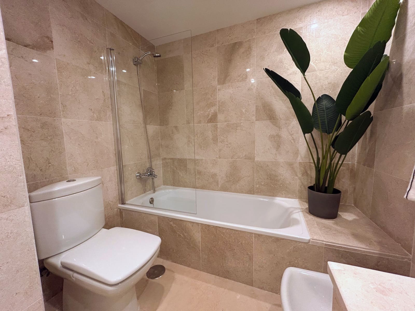 3 soveværelse Penthouse til salg i Marbella med swimmingpool garage - € 750.000 (Ref: 9214931)