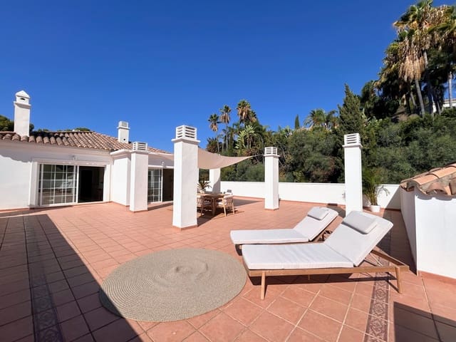 3 soveværelse Penthouse til salg i Río Real, Marbella med swimmingpool garage - € 750.000 (Ref: 9214931)