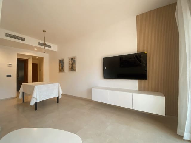 Apartamento de 3 habitaciones en Centro, Estepona en alquiler - 1.500 € (Ref: 9214932)