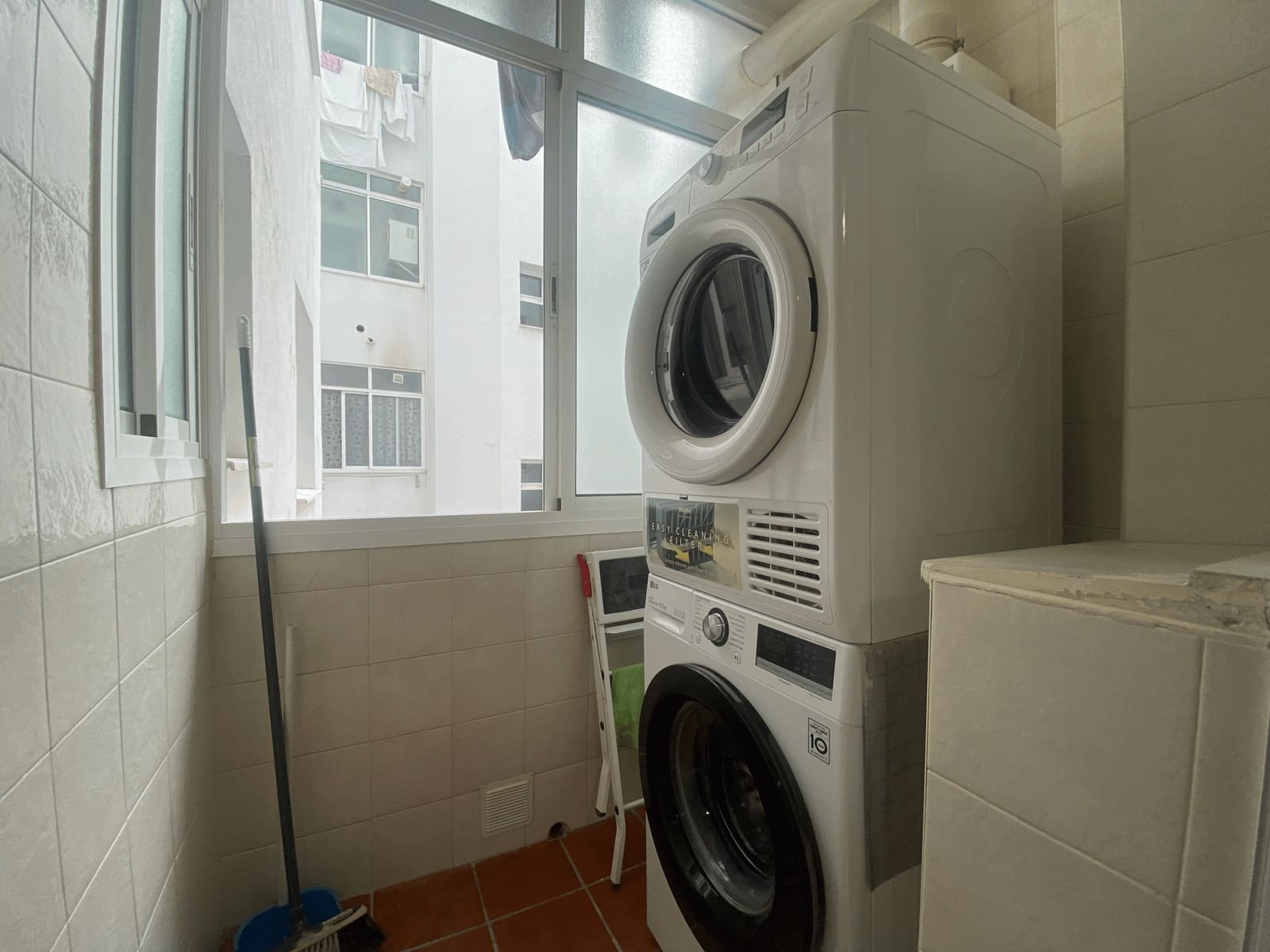 3 sypialnia Apartament do wynajęcia w Estepona - 1 500 € (Ref: 9214932)