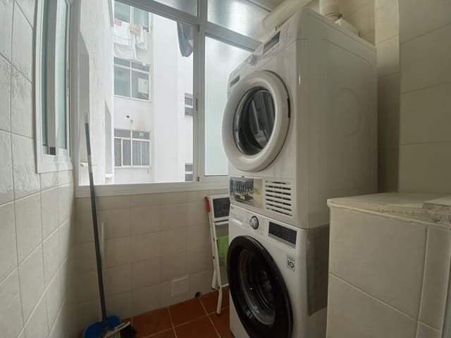 Apartamento de 3 habitaciones en Centro, Estepona en alquiler - 1.500 € (Ref: 9214932)