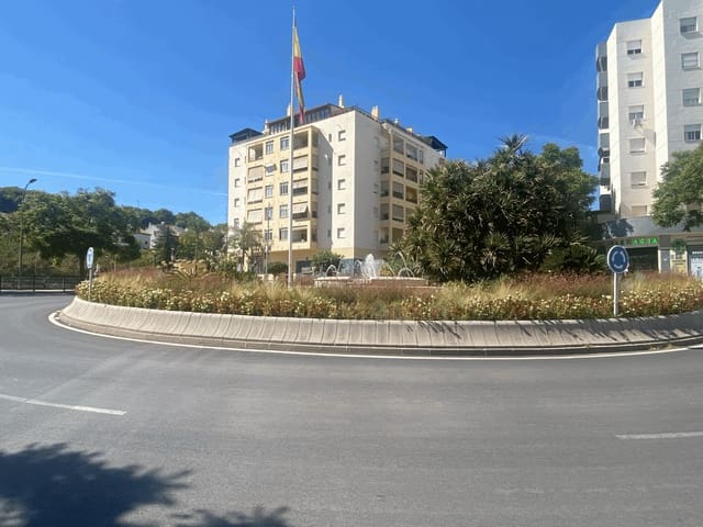 Apartamento de 3 habitaciones en Centro, Estepona en alquiler - 1.500 € (Ref: 9214932)