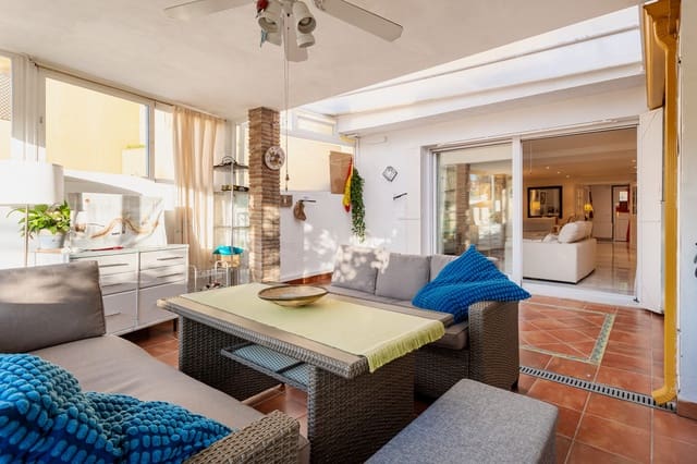 3 bedroom Townhouse for sale in La Merced, Marbella with pool garage - € 670,000 (Ref: 9226427)