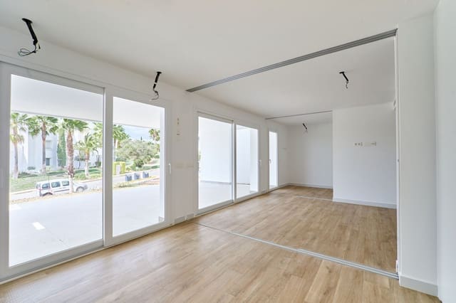 2 makuuhuone Huoneisto myytävänä paikassa Casares Pueblo, Casares mukana uima-altaan 
autotalli - 335 000 € (Ref: 9232523)