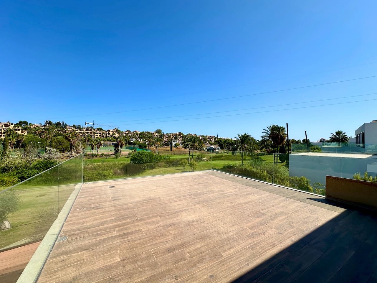 4 quarto Moradia para venda em Estepona com piscina garagem - 2 100 000 € (Ref: 9246550)