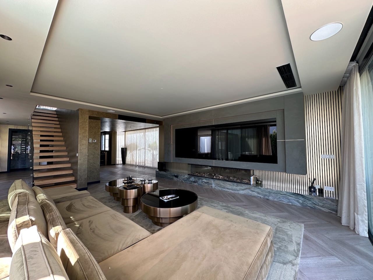 4 quarto Moradia para venda em Estepona com piscina garagem - 2 100 000 € (Ref: 9246550)