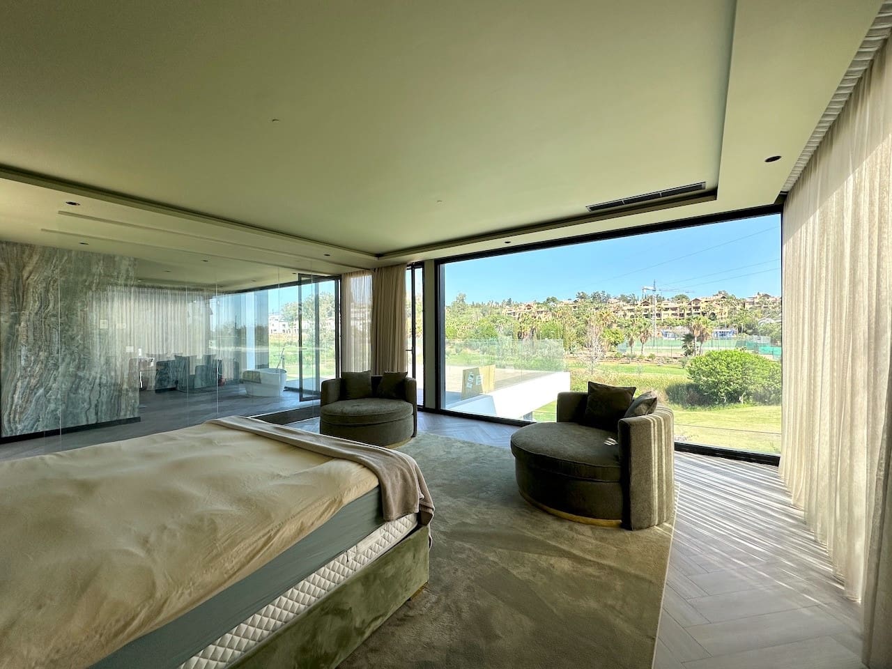 4 quarto Moradia para venda em Estepona com piscina garagem - 2 100 000 € (Ref: 9246550)