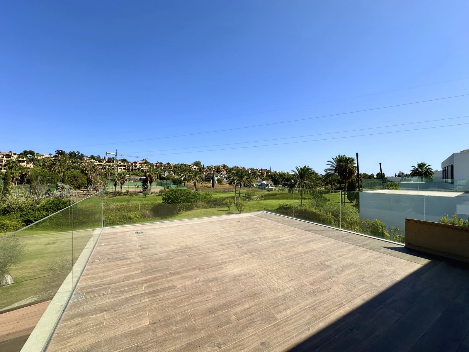 4 bedroom Villa for sale in Estepona with pool garage - € 1,999,999 (Ref: 9246550)