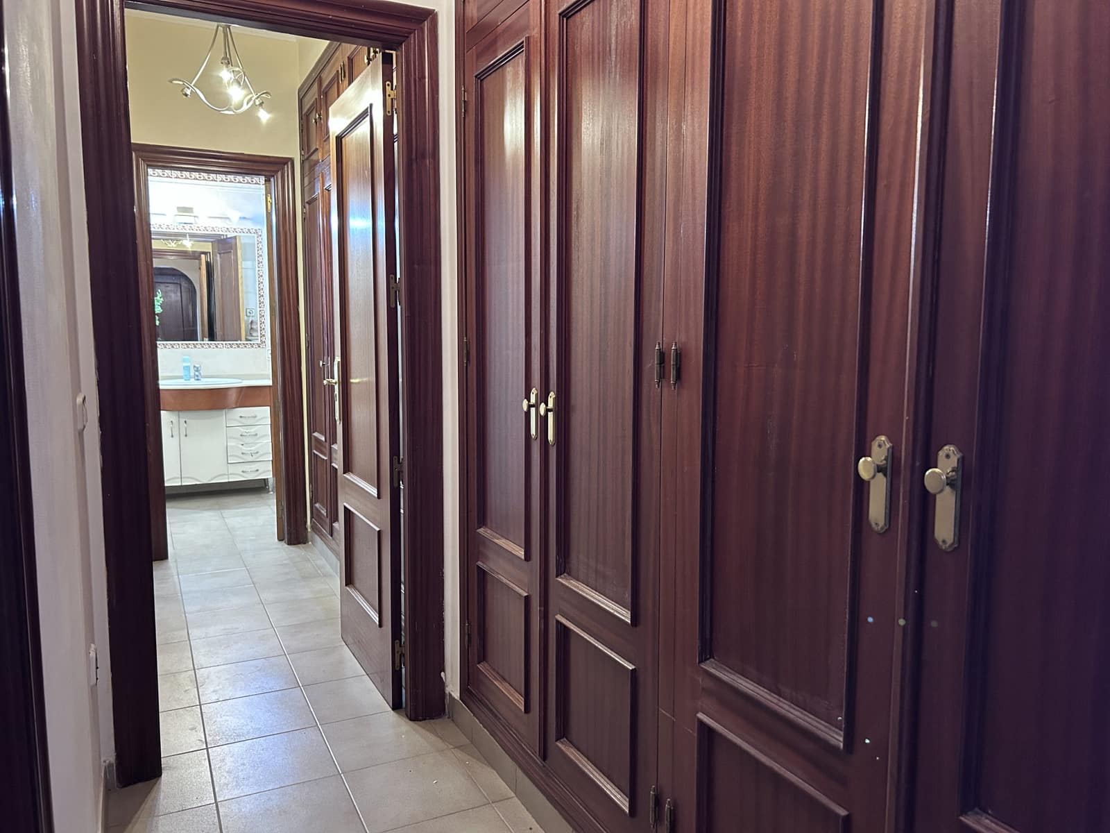 3 slaapkamer Villa te koop in San Pedro de Alcantara met garage - € 995.000 (Ref: 9254878)