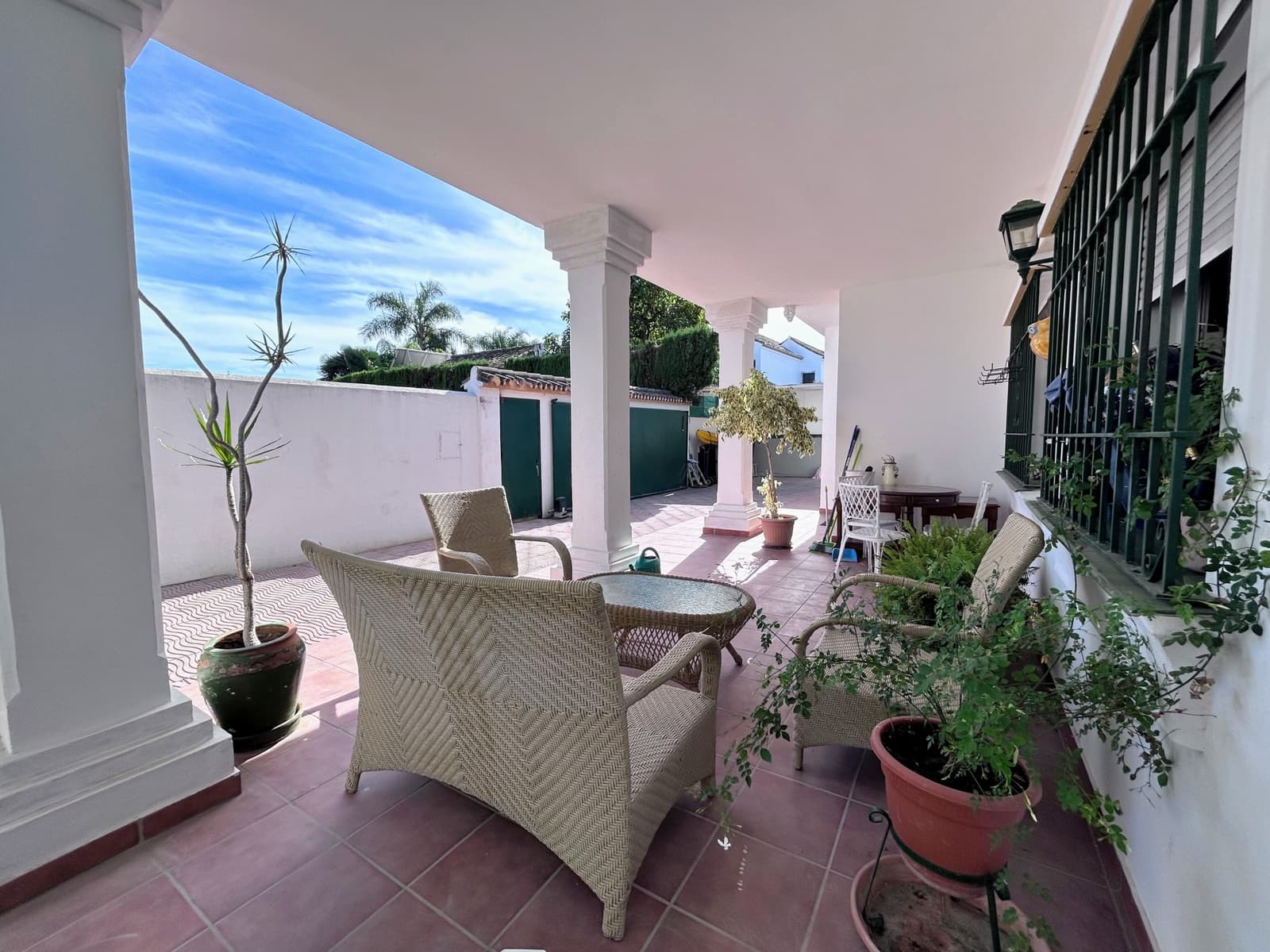3 slaapkamer Villa te koop in San Pedro de Alcantara met garage - € 995.000 (Ref: 9254878)