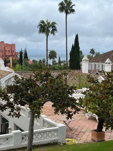 3 quarto Casa em Banda para arrendar em Sotoserena, Estepona com piscina garagem - 2 300 € (Ref: 9269311)