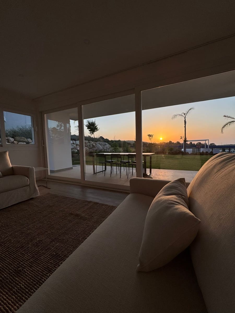 3 sypialnia Apartament do wynajęcia w Casares z basenem garażem - 2 800 € (Ref: 9276062)