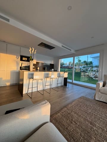 Appartement de 3 chambres à louer à Casares Pueblo, Casares avec piscine garage - 2 800 € (Ref: 9276062)