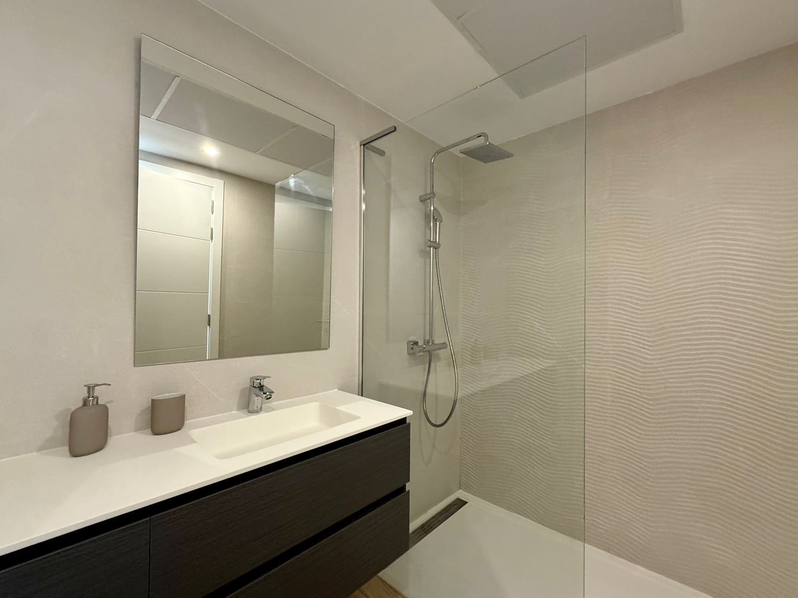 3 sypialnia Apartament do wynajęcia w Casares z basenem garażem - 2 800 € (Ref: 9276062)