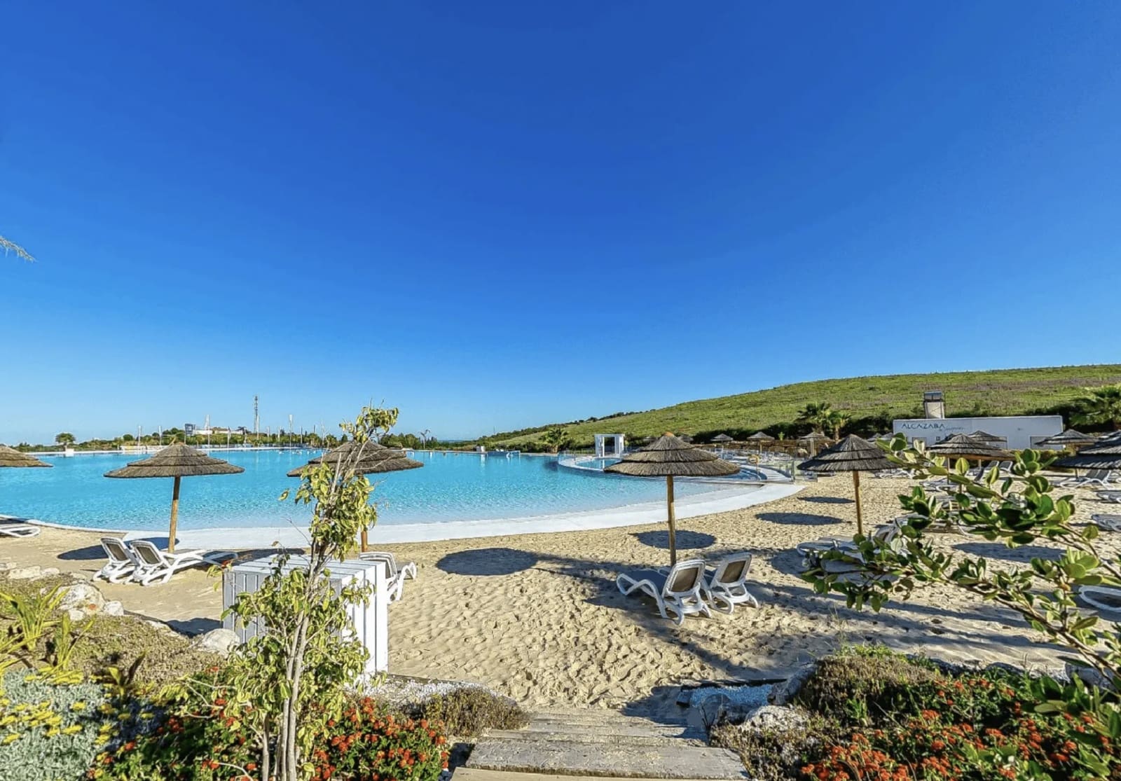 3 sypialnia Apartament do wynajęcia w Casares z basenem garażem - 2 800 € (Ref: 9276062)