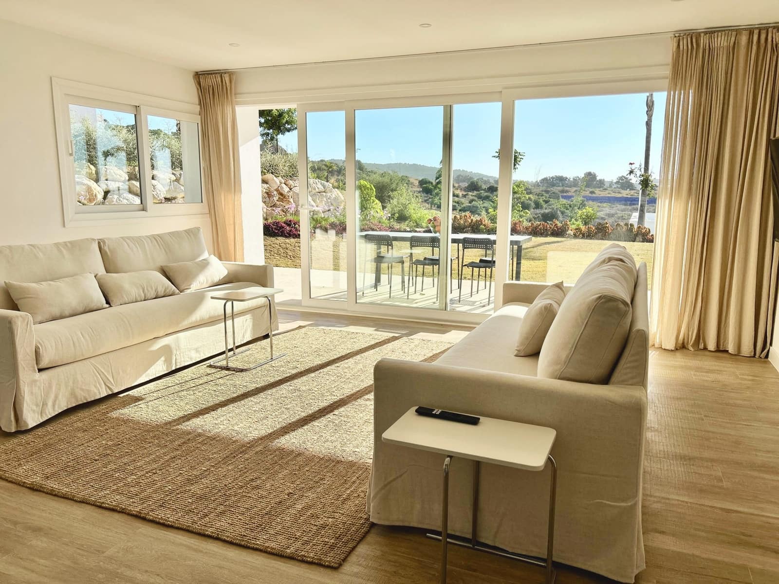 3 sypialnia Apartament do wynajęcia w Casares z basenem garażem - 2 800 € (Ref: 9276062)