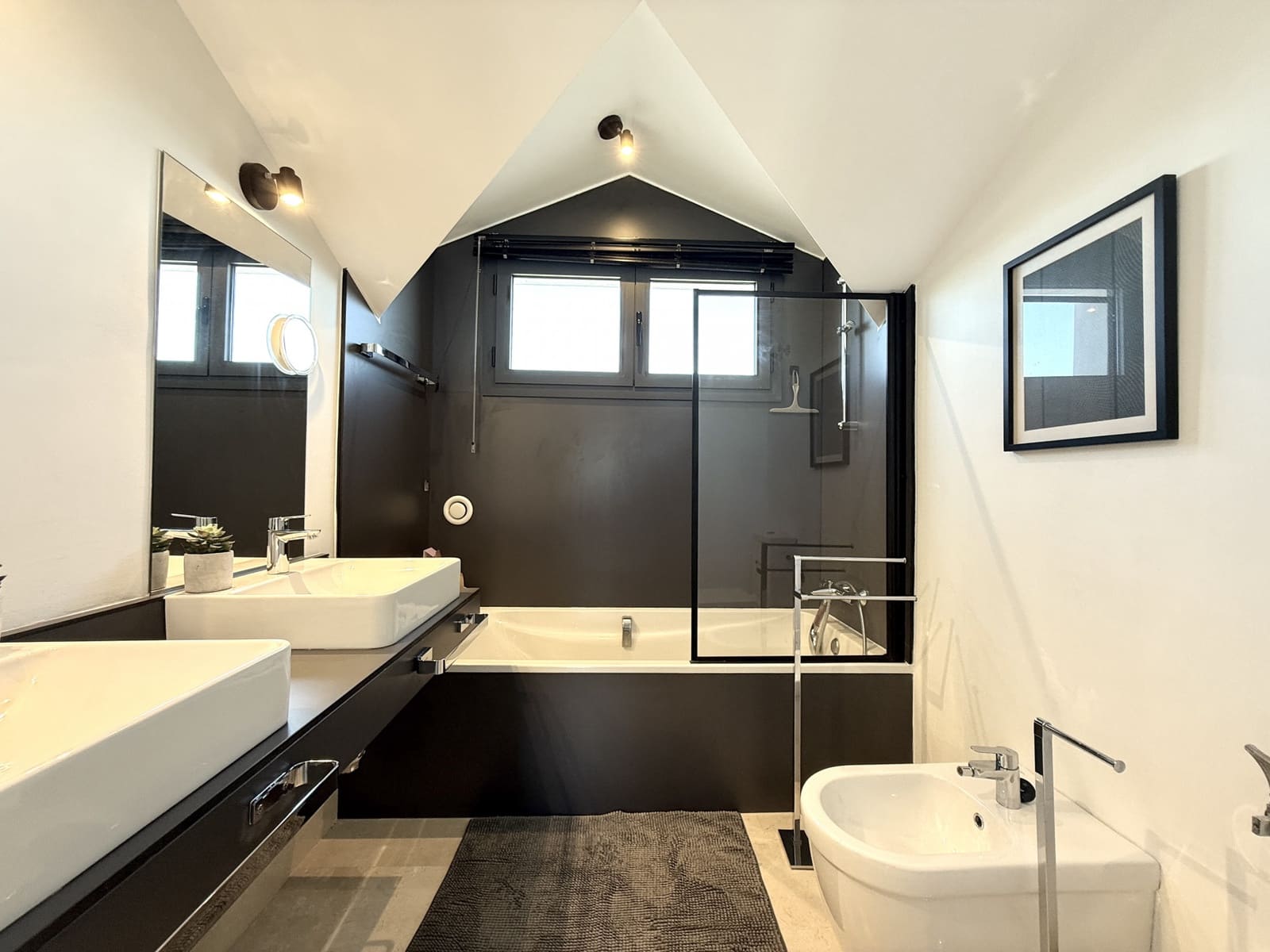 2 soverom Penthouse til leie i Estepona med svømmebasseng garasje - € 2 000 (Ref: 9291246)