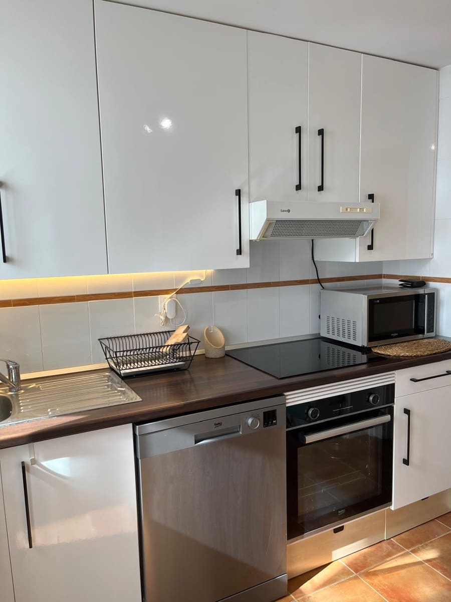 4 slaapkamer Appartement te koop in Casares met garage - € 299.000 (Ref: 9294241)