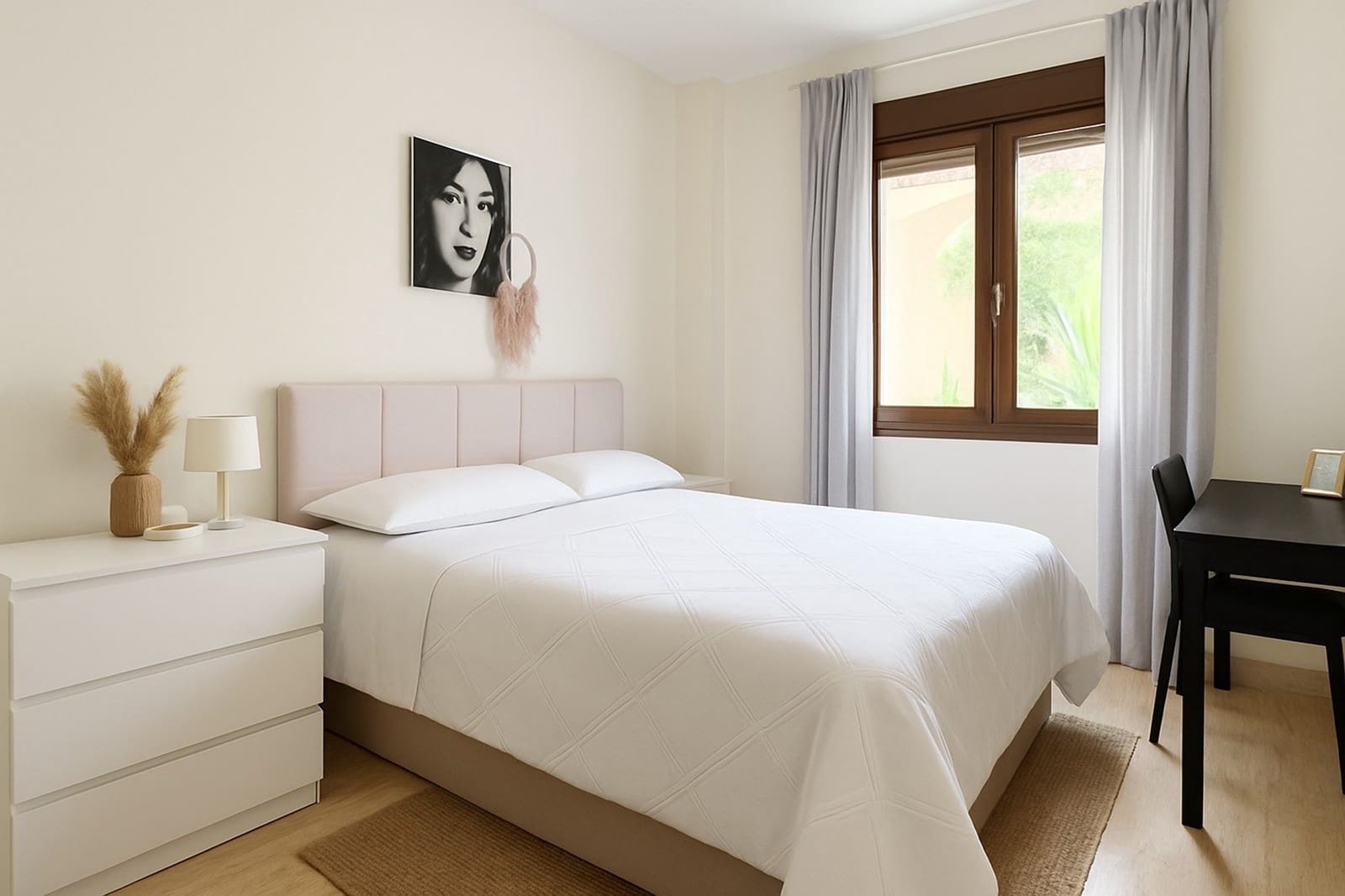 3 makuuhuone Huoneisto vuokrattavana paikassa Estepona mukana uima-altaan 
autotalli - 2 750 € (Ref: 9303283)