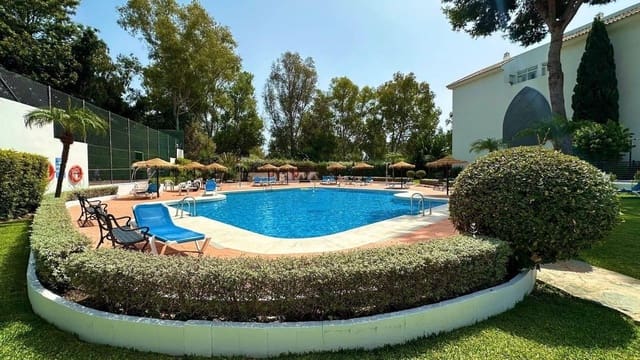 2 bedroom Apartment for holiday rental in Puerto Banus, Marbella with pool garage - € 4,375 (Ref: 9324269)