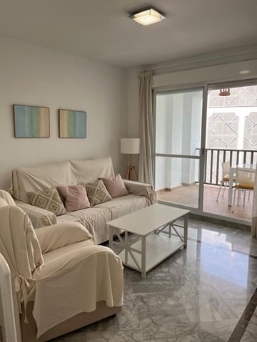 Appartement de 2 chambres à louer à Puerto Banus, Marbella avec piscine garage - 1 750 € (Ref: 9326209)