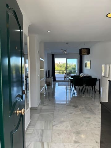 2 bedroom Apartment for holiday rental in Los Naranjos, Marbella with pool garage - € 5,125 (Ref: 9330369)