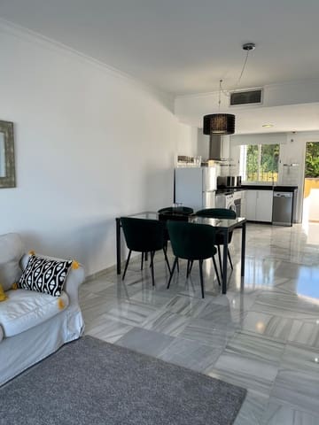 2 bedroom Apartment for holiday rental in Los Naranjos, Marbella with pool garage - € 5,125 (Ref: 9330369)