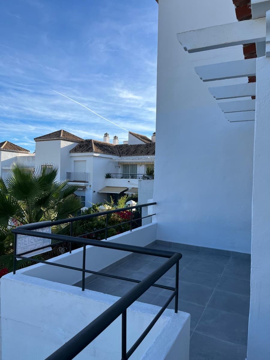   2 soveværelse   ferieLejlighed i Marbella   med   swimmingpool  garage  - € 5.125 (Ref: 9330369)