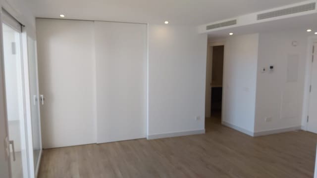 2 makuuhuone Huoneisto myytävänä paikassa Casares Pueblo, Casares mukana uima-altaan 
autotalli - 335 000 € (Ref: 9387709)