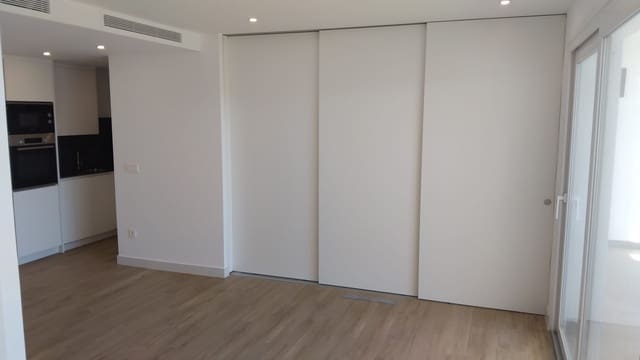 2 makuuhuone Huoneisto myytävänä paikassa Casares Pueblo, Casares mukana uima-altaan 
autotalli - 335 000 € (Ref: 9387709)